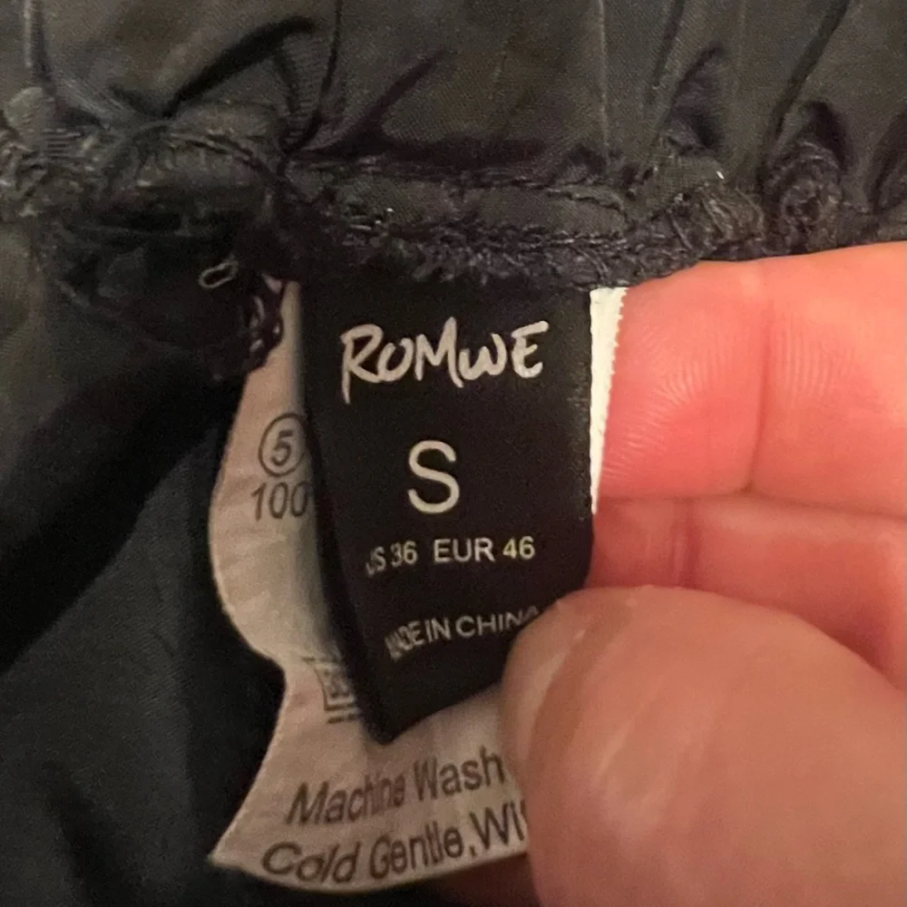 Romwe men’s athletic shorts
